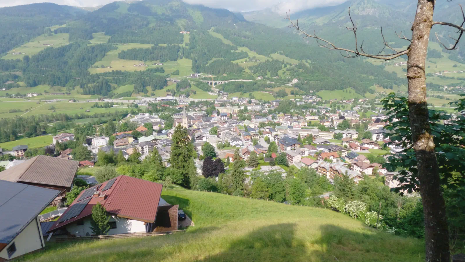 Der erste Ausblick zurück nach Bad Hofgastein