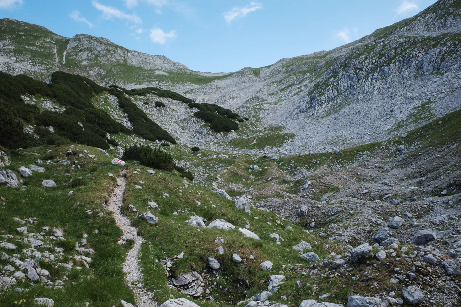 In der Langen Gasse wird es alpiner.