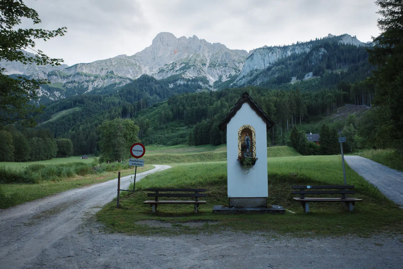 Ausblick vom Tal auf den Scheiblingstein