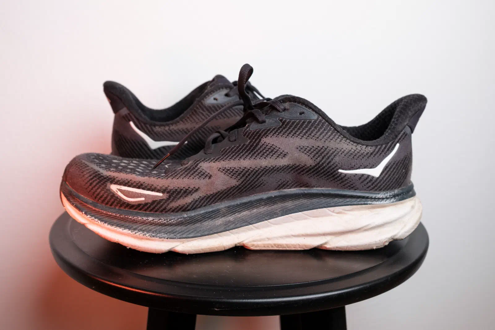 Das Material ist angenehm – rund um den Knöchel ist der Schuh schön gepolstert.