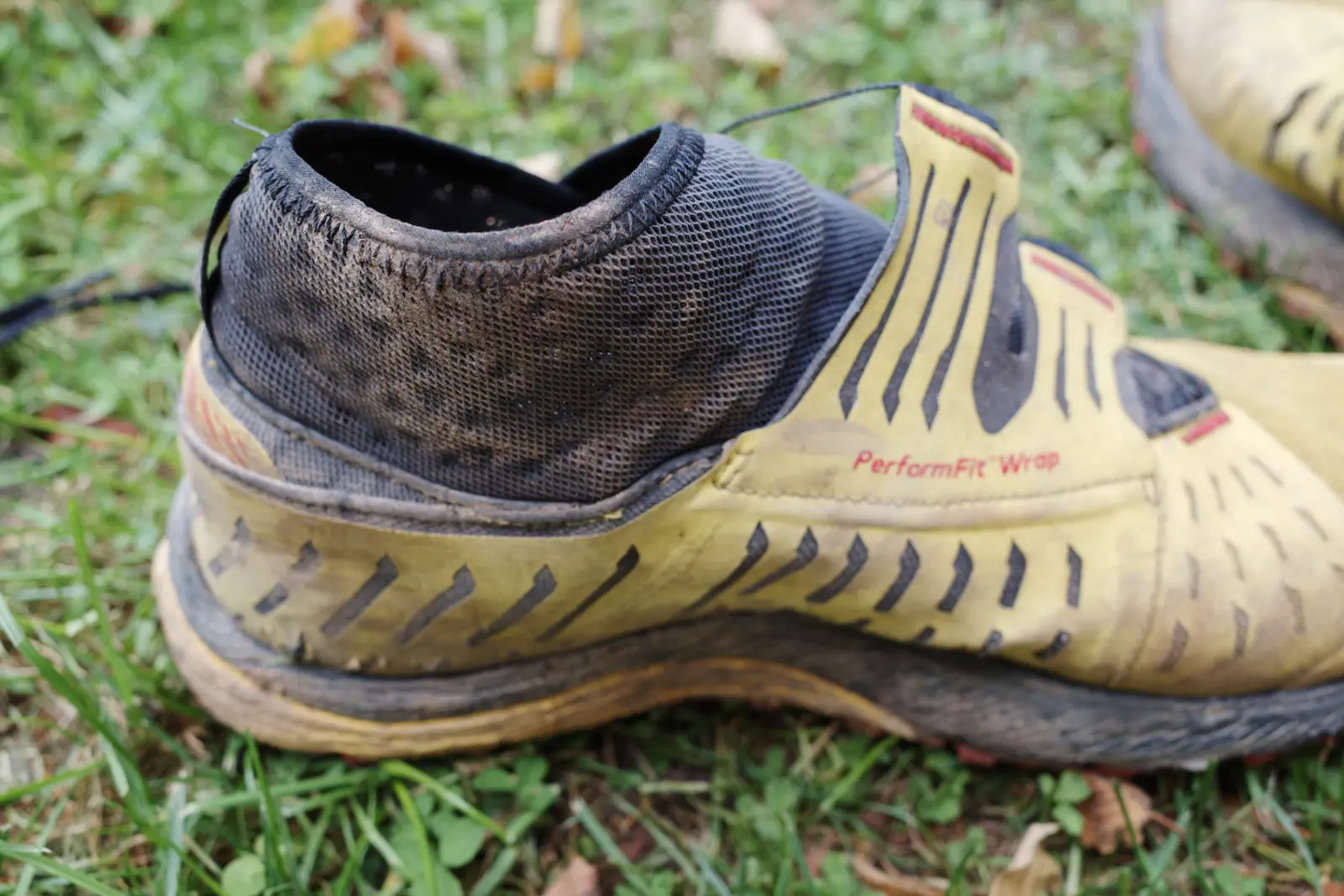 Die Gamasche soll vor Schmutz im Schuh schützen.