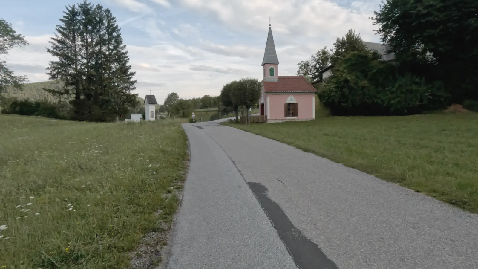 Die kleine Kapelle in Kalkleiten-Buch.